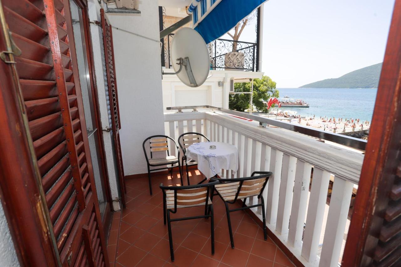 Apartments Cebra Herceg Novi Exterior photo