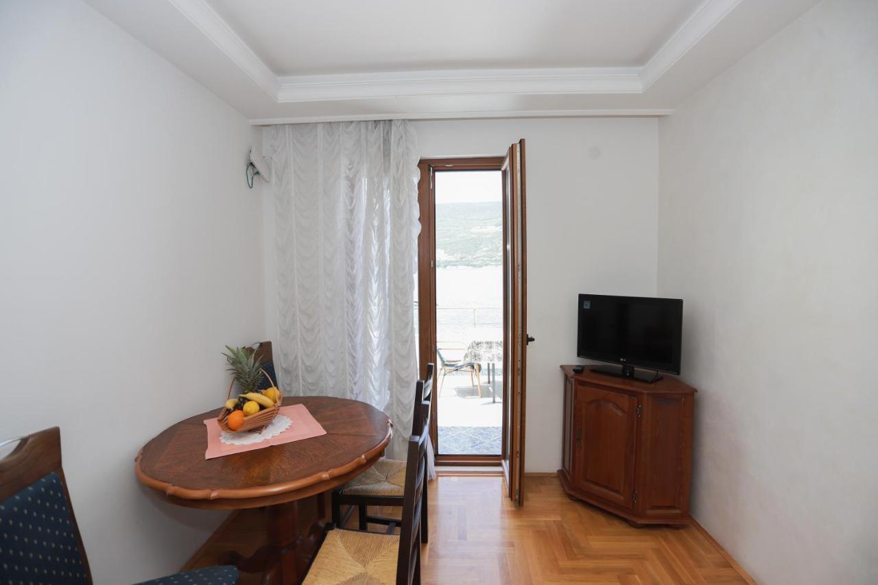 Apartments Cebra Herceg Novi Exterior photo